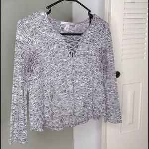 Slightly cropped gray t-shirt